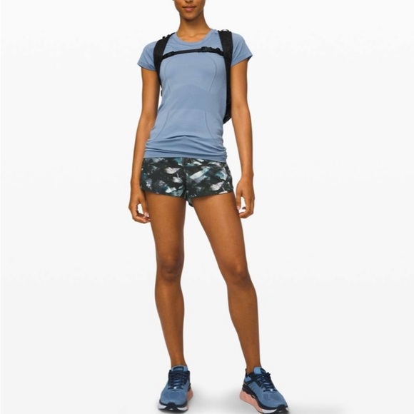 Lululemon Speed Up Shorts 2.5” Glacier Camo Starlight Black Sz 4 Rare Low Rise - Picture 6 of 11